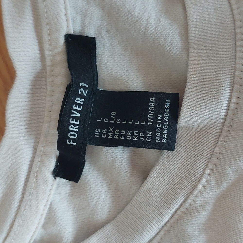 Forever 21 tee - Picture 3 of 4